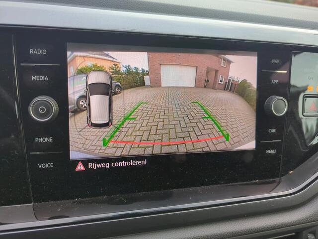 Volkswagen POLO 1.0 TSI Highline Business R | Panorama | Full-LED | Camera | Navigatie