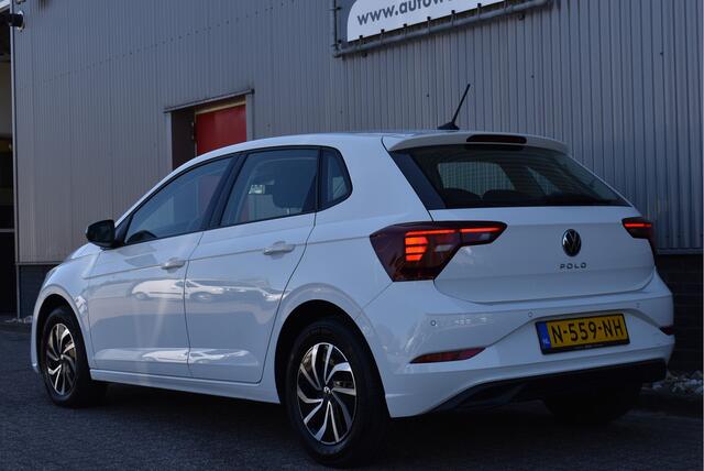 Volkswagen POLO 1.0 TSI Life Facelift! Adaptive cruise, PDC v+a, LED, Carplay