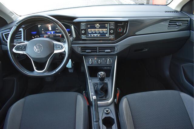 Volkswagen POLO 1.0 TSI Life Facelift! Adaptive cruise, PDC v+a, LED, Carplay
