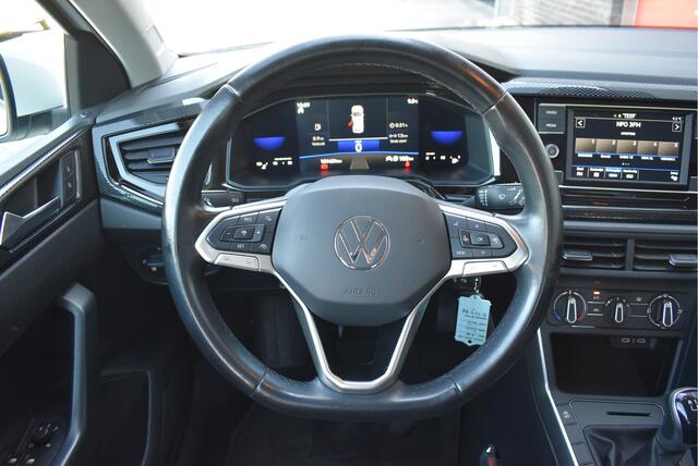Volkswagen POLO 1.0 TSI Life Facelift! Adaptive cruise, PDC v+a, LED, Carplay