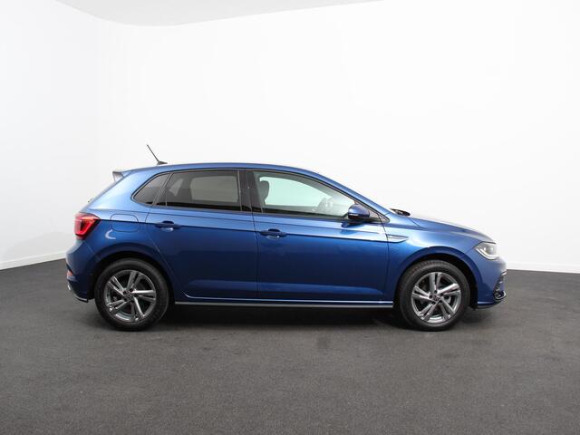 Volkswagen POLO 1.0 TSI R-Line Automaat Camera Parkeer sensoren Adaptive Cruise control Climate Control Extra getint glas Lichtmetalen velgen Stoelverwarming Navigatie Apple Carplay/Android Auto