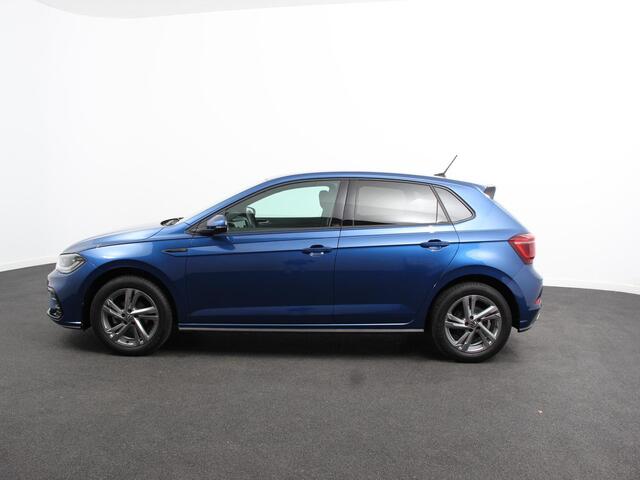 Volkswagen POLO 1.0 TSI R-Line Automaat Camera Parkeer sensoren Adaptive Cruise control Climate Control Extra getint glas Lichtmetalen velgen Stoelverwarming Navigatie Apple Carplay/Android Auto