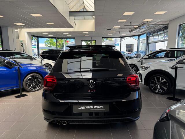 Volkswagen POLO 2.0 TSI GTI / Pano / Keyless / Camera