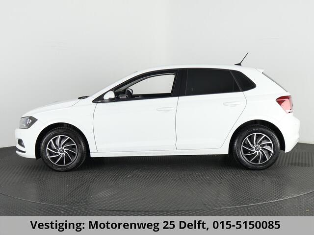 Volkswagen POLO TSI COMFORTLINE 95 PK GARANTIE TOT 2029* . NAVIGATIE . PARKEERSENSOREN VOOR & ACHTER .