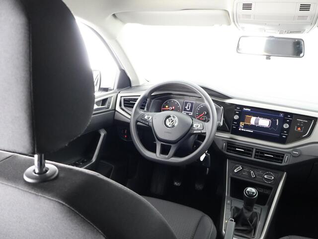 Volkswagen POLO TSI COMFORTLINE 95 PK GARANTIE TOT 2029* . NAVIGATIE . PARKEERSENSOREN VOOR & ACHTER .