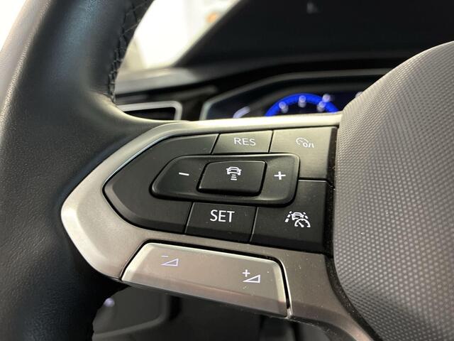 Volkswagen POLO 1.0 TSI 110pk DSG Style · Apple/Android Car Play · Navigatie · Stoelverwarming · P-Sensoren · IQ.Light · 17'' Inch ·