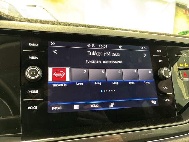 Volkswagen POLO 1.0 TSI 110pk DSG Style · Apple/Android Car Play · Navigatie · Stoelverwarming · P-Sensoren · IQ.Light · 17'' Inch ·