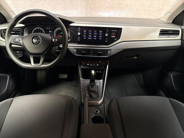 Volkswagen POLO 1.0 TSI Highline Sport Automaat (GROOT NAVI, CLIMATE CONTROL, STOELVERWARMING, ADAPTIVE CRUISE, SPORTSTOELEN, LM VELGEN, ELEK PAKKET, PAEKEERSENSOREN, NIEUWSTAAT)