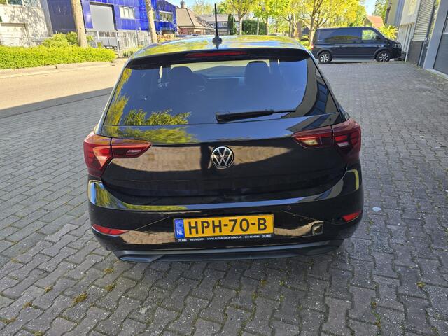 Volkswagen POLO POLO1.0TSI Business DSG LED