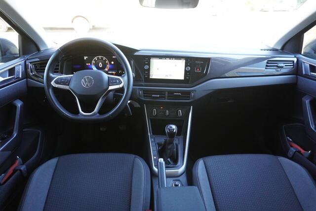Volkswagen POLO 1.0 TSI Life Park. sensoren | CarPlay | ACC | NAP | LM Velgen