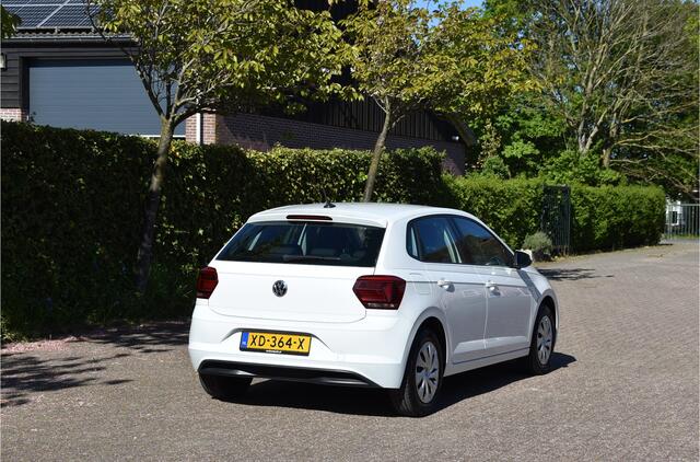 Volkswagen POLO 96 PK TSI In Topstaat! Garantie Navi Carplay ACC NAP Comfortline bluemotion