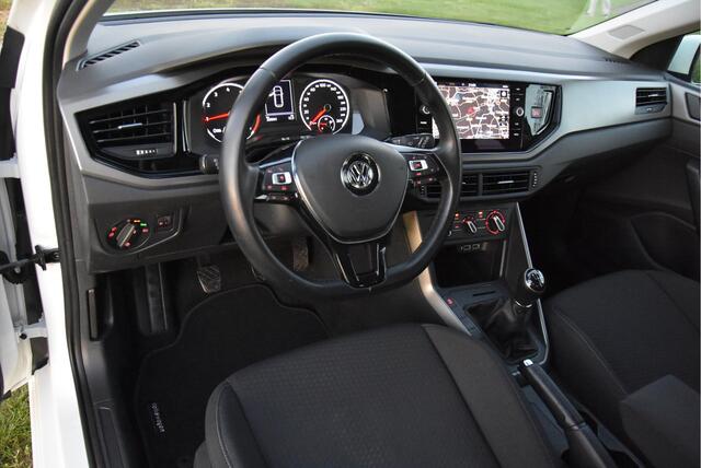 Volkswagen POLO 96 PK TSI In Topstaat! Garantie Navi Carplay ACC NAP Comfortline bluemotion