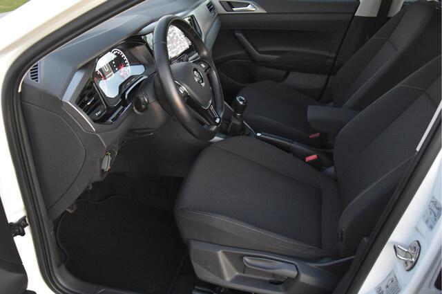 Volkswagen POLO 96 PK TSI In Topstaat! Garantie Navi Carplay ACC NAP Comfortline bluemotion