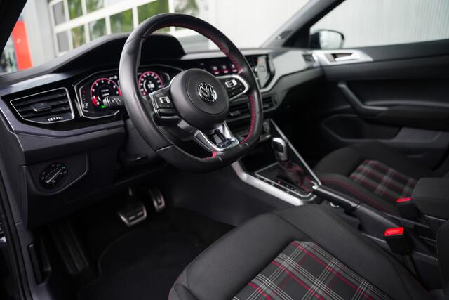 Volkswagen POLO 2.0 TSI GTI 200 pk / Pano-Dak/ Beats-Sound/ Camera/ Sport-Stoelen/ Led-Koplamp/ Adap. Cruise/ Sport-Stoelen/ Stoel.Verw/ 18'' LMV
