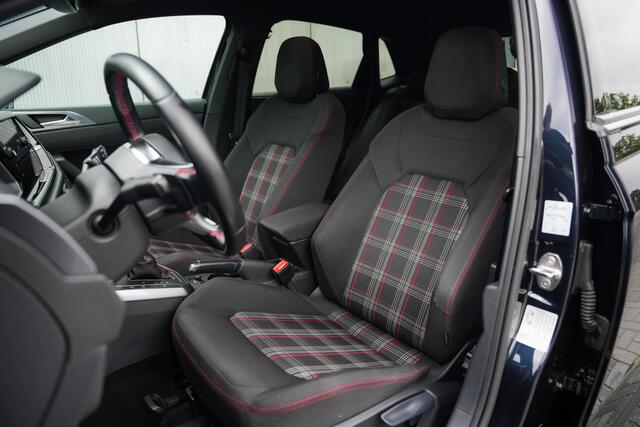 Volkswagen POLO 2.0 TSI GTI 200 pk / Pano-Dak/ Beats-Sound/ Camera/ Sport-Stoelen/ Led-Koplamp/ Adap. Cruise/ Sport-Stoelen/ Stoel.Verw/ 18'' LMV