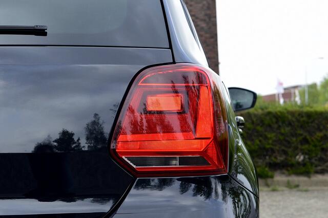 Volkswagen POLO 1.8 TSI GTI Rijklaarprijs-Garantie Android/Apple carplay Leder Interieur Airco Camera