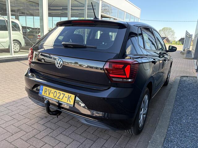 Volkswagen POLO 1.0 TSi 95pk Comfortline Executive 5-drs. NAVI/CARPLAY/DAB/ADAPT.CRUISE/PDC/AFN.TREKHAAK/1E EIGENAAR!
