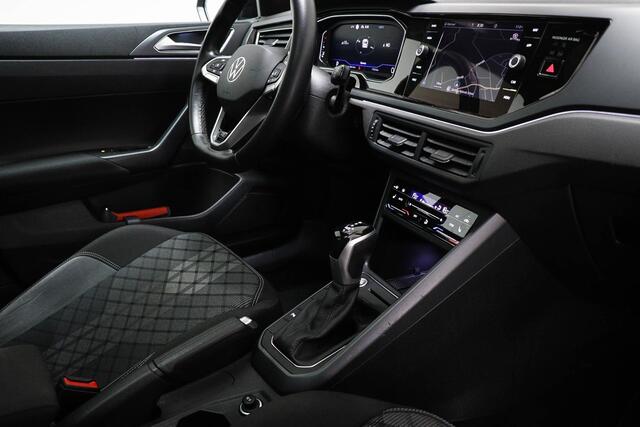 Volkswagen POLO 1.0 TSI R-Line | COMFORT / DESIGN / MULTIMEDIA- PACK | IQ LIGHT | PANORAMADAK | STOELVERWARMING | DRAADLOZE LADER