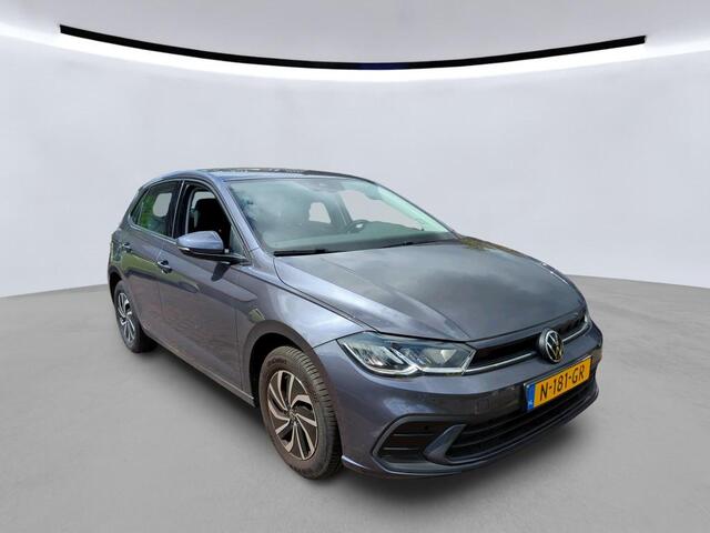 Volkswagen POLO 1.0 TSI Life / AUTOMAAT/ DIGITAL DASH/ CLIMATE/ PARK. SENSOREN/ 15" LMV
