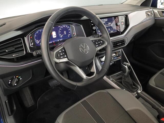 Volkswagen POLO 1.0 TSI Style 95 pk Automaat (DSG) | Navigatie | Parkeersensoren | Adaptieve cruise control | Matrix LED koplampen | Stoelverwarming |