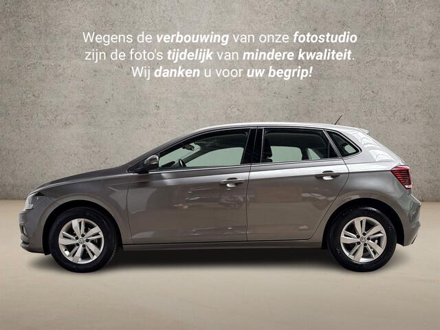 Volkswagen POLO 1.0 TSI Sportline (APPLE CARPLAY, GROOT NAVI, CLIMATE, STOELVERWARMING, SPORTSTOELEN, CRUISE, PARKEERSENSOREN, LM VELGEN, NIEUWE APK, NIEUWSTAAT)