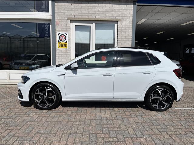 Volkswagen POLO 1.0 TSI 2x R-Line / AUTOMAAT/ PANO/ FULL-LED/ PARK.SENSOREN V+A/ ACC/ RIJ-MODI/ APP-CONNECT/ DIGITAL DASH/ GETINT GLAS/ NAVI/ DAB/ CLIMA/ 17'' LMV