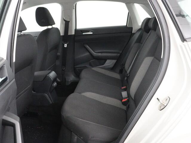 Volkswagen POLO 1.0 TSI Life Business | Stoelverwarming | Adaptive cruise | Carplay | Trekhaak | Navigatie | Full LED | 16'' | Climate control | DAB | Bluetooth