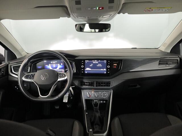 Volkswagen POLO 1.0 TSI Life Edition 95 pk | Verlengde garantie | Navigatie | Parkeersensoren achter | Achteruitrijcamera | Adaptieve cruise control |
