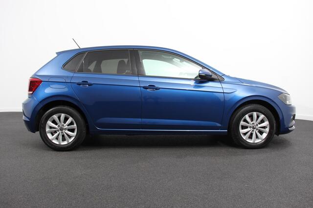 Volkswagen POLO 1.0 TSI 110 pk DSG Highline Navigatie Apple Carplay/Android Auto Parkeersensoren Adaptive Cruise Control Afneembare trekhaak Getinte ramen Stoelverwarming Climatronic