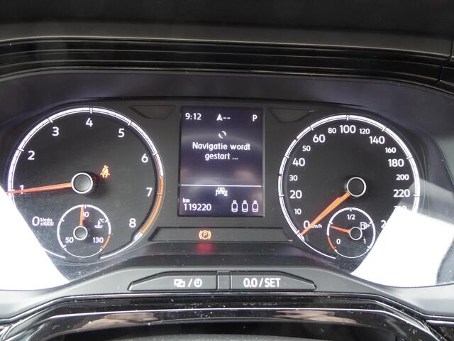 Volkswagen POLO 1.0 TSI Comf.line Business Aut. NAVI, CLIMA, TREKH, PDC V+A, CRUISE!!