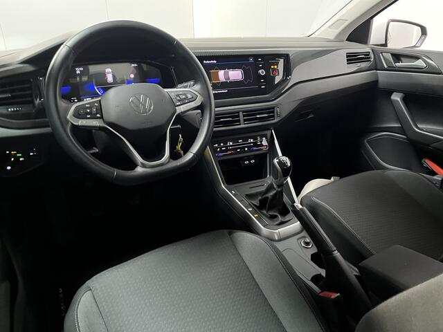 Volkswagen POLO 1.0 TSI Life Business / GARANTIE TM 11-2027/ ADAPTIVE CRUISE/ APP-CONNECT/ PARKEER SENSOREN V+A/ STOELVERWARMING/ DIGITAL DASH/ NAVI/ DAB/ CLIMA/ 15'' LMV