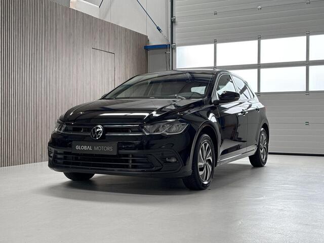 Volkswagen POLO 1.0 TSI Style 110 PK - VITRUAL COCKPIT - AUTOMAAT - STOELVERWARMING - CARPLAY - PARKEERCAMERA - CRUISE CONTROL - LICHTMETALEN VELGEN