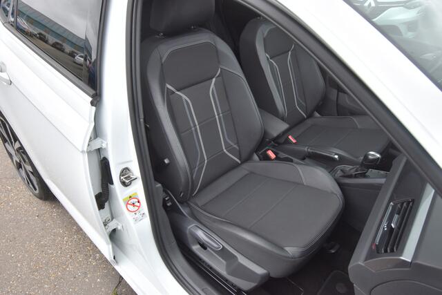 Volkswagen POLO 1.0 TSI Comfortline , EL PANODAK , NAVI VIA APP , CLIMTR , CR CONTR , LED KOPL , LMV18 , PDC V+A ,