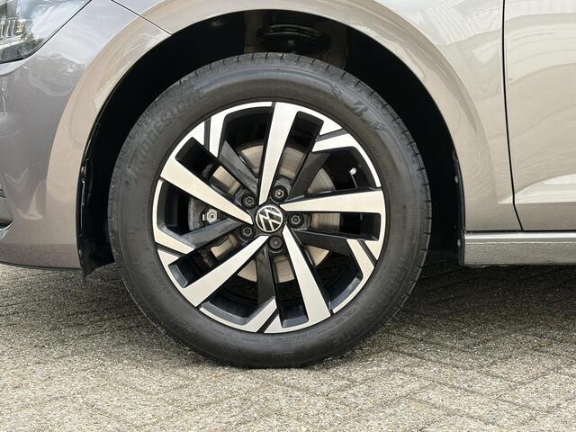 Volkswagen POLO 1.0 TSI Highline | Stoel verwarming | Parkeer assist | Climate | Beats |