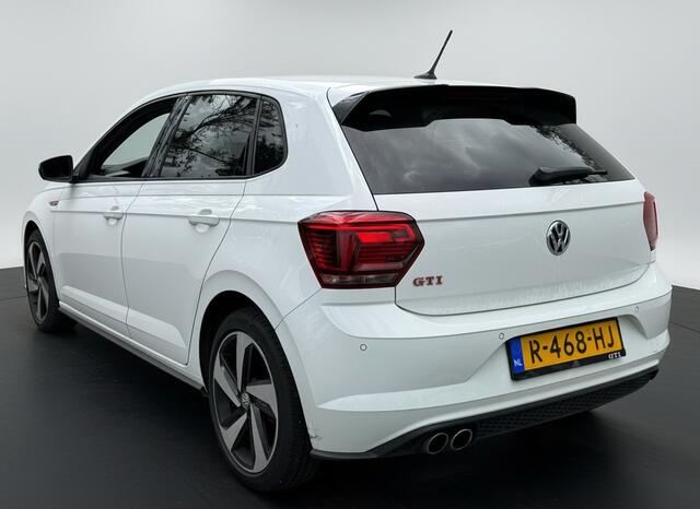 Volkswagen POLO 2.0 TSI GTI 200PK DSG GTI-SPORT CARPLAY/PDC/NAVI/STOELVERW.
