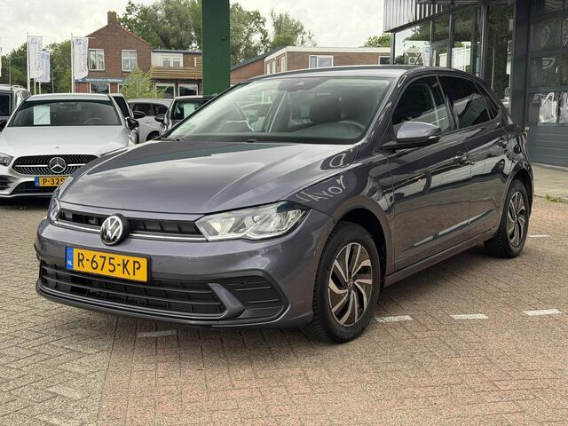 Volkswagen POLO 1.0 TSI Life AUTOMAAT | NAVIGATIE | ADAPTIEVE CRUISECONTROL | AIRCO | PARKEERSENSOREN | VIRTUEEL COCKPITDISPLAY | APPLE CARPLAY & ANDROID AUTO |