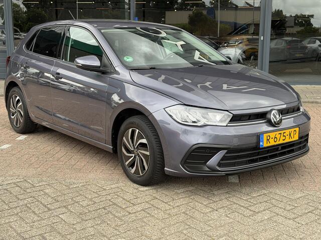 Volkswagen POLO 1.0 TSI Life AUTOMAAT | NAVIGATIE | ADAPTIEVE CRUISECONTROL | AIRCO | PARKEERSENSOREN | VIRTUEEL COCKPITDISPLAY | APPLE CARPLAY & ANDROID AUTO |