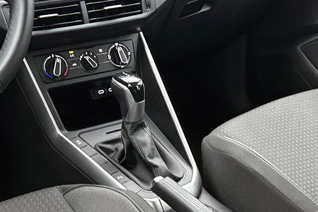 Volkswagen POLO 1.0 TSI Life Edition Lichtmetaal, Carplay, Getint glas