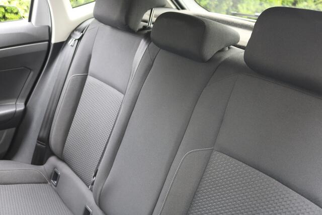 Volkswagen POLO 1.0 TSI DSG (CLima Cruise Carplay LM-Velgen PrivacyGlass)