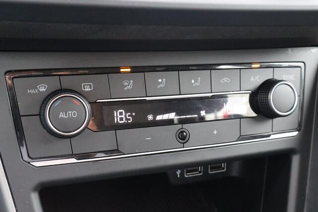 Volkswagen POLO 1.0 TSI Comfortline | Climate control | Navi | Cruise control | PDC voor en achter