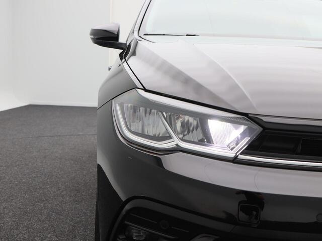 Volkswagen POLO 1.0 TSi Life | Adaptive Cruise | CarPlay | Parkeersensoren | Navigatie | 15 Inch | Privacy Glass| 48.046 Km !!