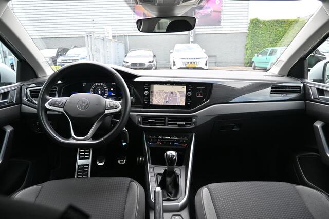 Volkswagen POLO 1.0 TSI Life Business | TREKHAAK | NAVI | CRUISE CONTROL | STOELVERWARMING | CLIMATE CONTROL | ALL-SEASONBANDEN | APPLECARPLAY/ANDROIDAUTO | PDC | LMV