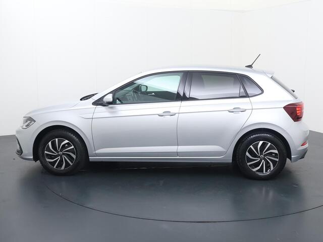 Volkswagen POLO 1.0 TSI Life | 95 PK | Adaptive cruise control | Parkeersensoren | Navigatiesysteem |