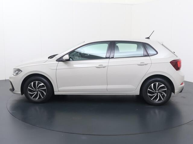Volkswagen POLO 1.0 TSI Life | 95 PK | Adaptive cruise control | Parkeersensoren | Apple Carplay/Android Auto |