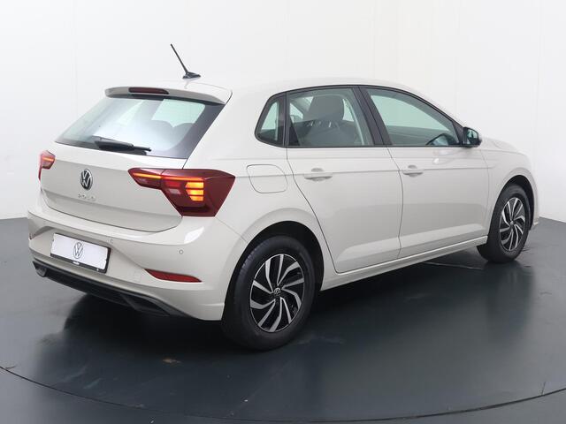 Volkswagen POLO 1.0 TSI Life | 95 PK | Adaptive cruise control | Parkeersensoren | Apple Carplay/Android Auto |