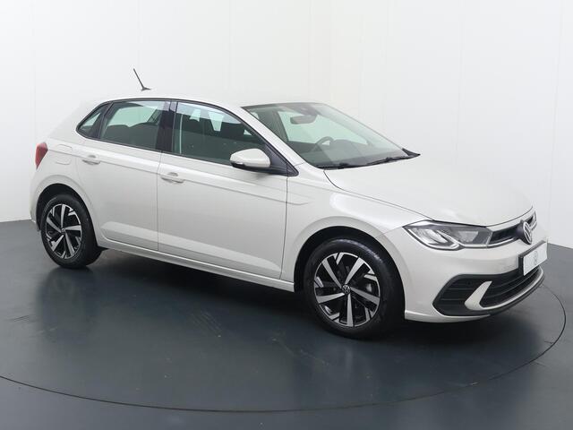 Volkswagen POLO 1.0 TSI Life | 95 PK | Adaptive cruise control | Parkeersensoren | Apple Carplay/Android Auto |