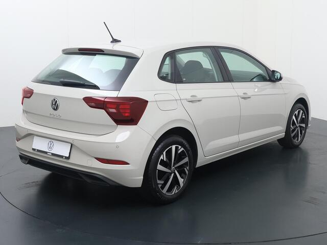 Volkswagen POLO 1.0 TSI Life | 95 PK | Adaptive cruise control | Parkeersensoren | Apple Carplay/Android Auto |