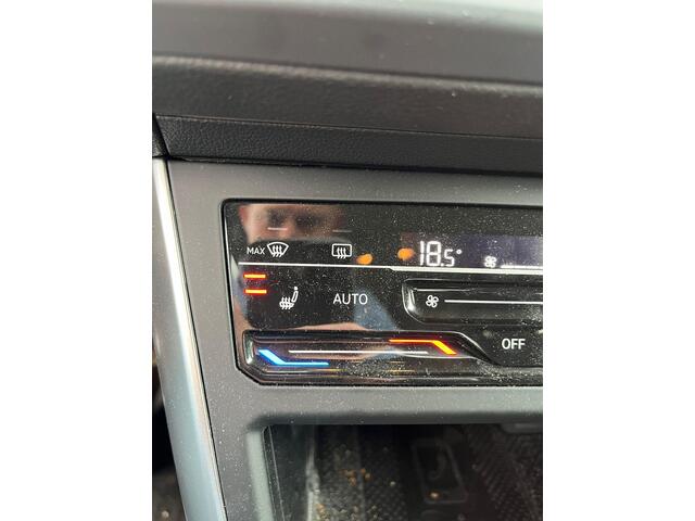 Volkswagen POLO 1.0 TSI Life Business | Adaptive cruise control | Privacy glass | Stoelverwarming | Camera