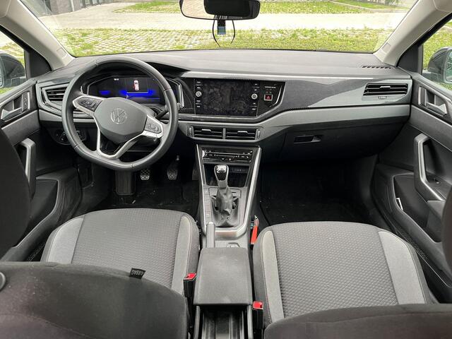 Volkswagen POLO 1.0 TSI Life Business | Adaptive cruise control | Privacy glass | Stoelverwarming | Camera