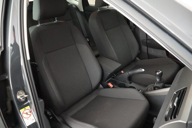 Volkswagen POLO 1.0 TSI 95pk Comfortline Parkeersensoren Navigatie ACC
